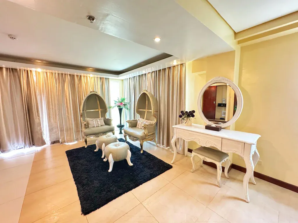 Yapak Suite at Golden Phoenix Hotel Boracay, Boracay