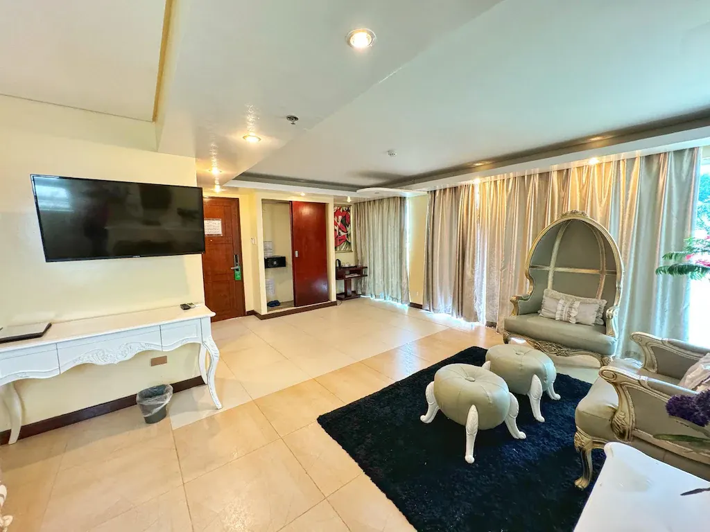 Yapak Suite at Golden Phoenix Hotel Boracay, Boracay