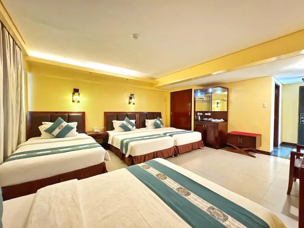 Quadruple Family Room at Golden Phoenix Hotel Boracay, Boracay