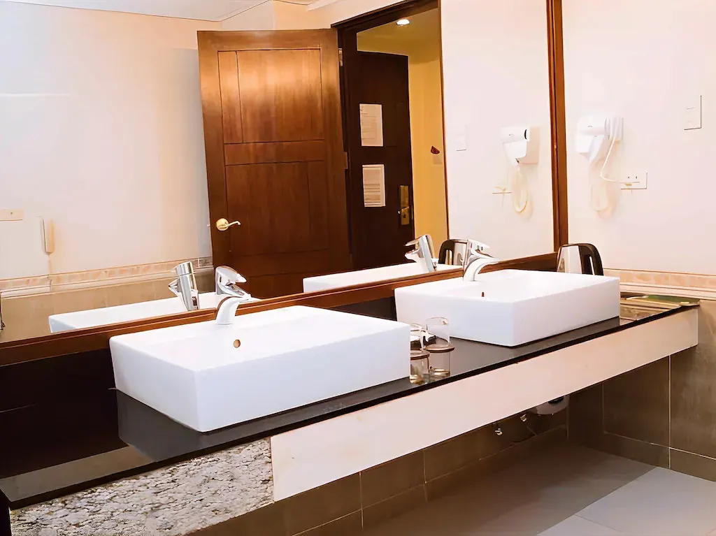 Yapak Suite at Golden Phoenix Hotel Boracay, Boracay
