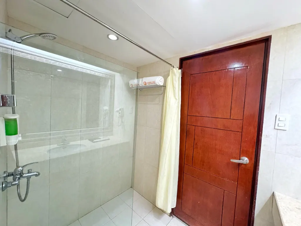 Deluxe Room King at Golden Phoenix Hotel Boracay, Boracay