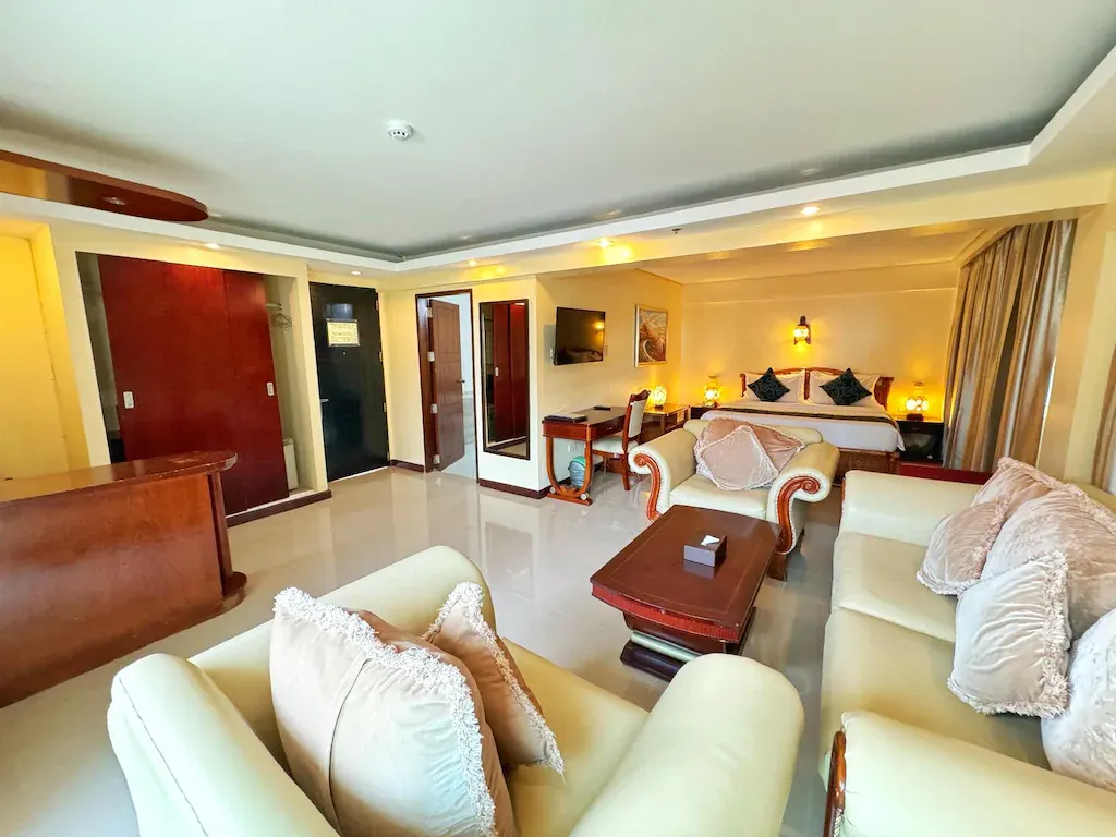 Suite Room at Golden Phoenix Hotel Boracay, Boracay