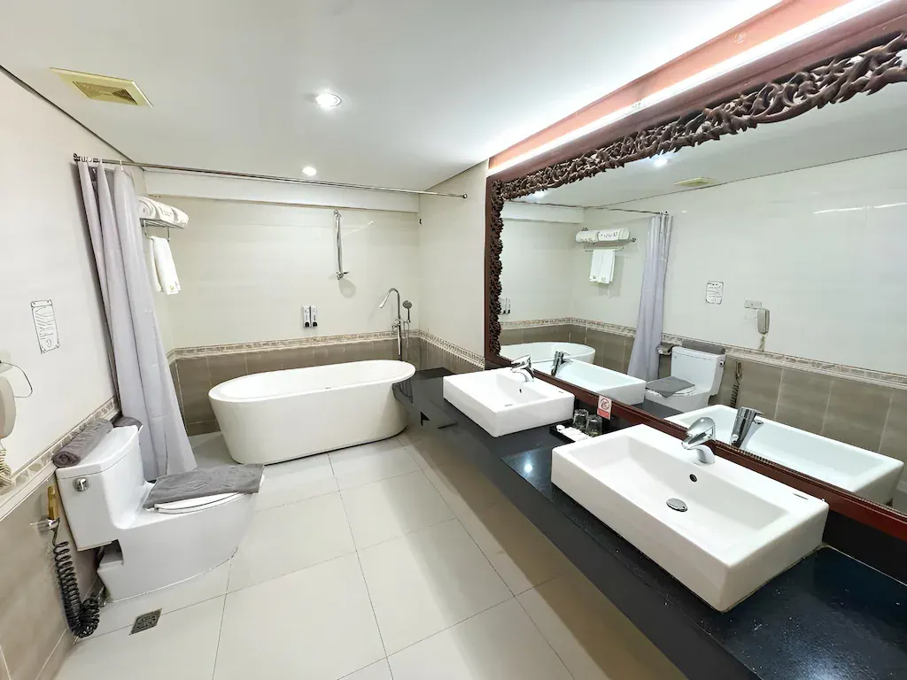 Suite Room at Golden Phoenix Hotel Boracay, Boracay
