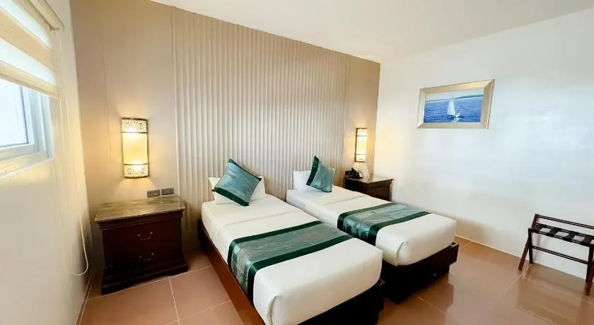 Standard Twin at Boracay Summer Palace Resort, Boracay