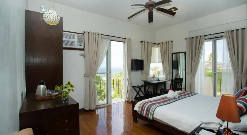 Deluxe King at Hotel Soffia Boracay, Boracay