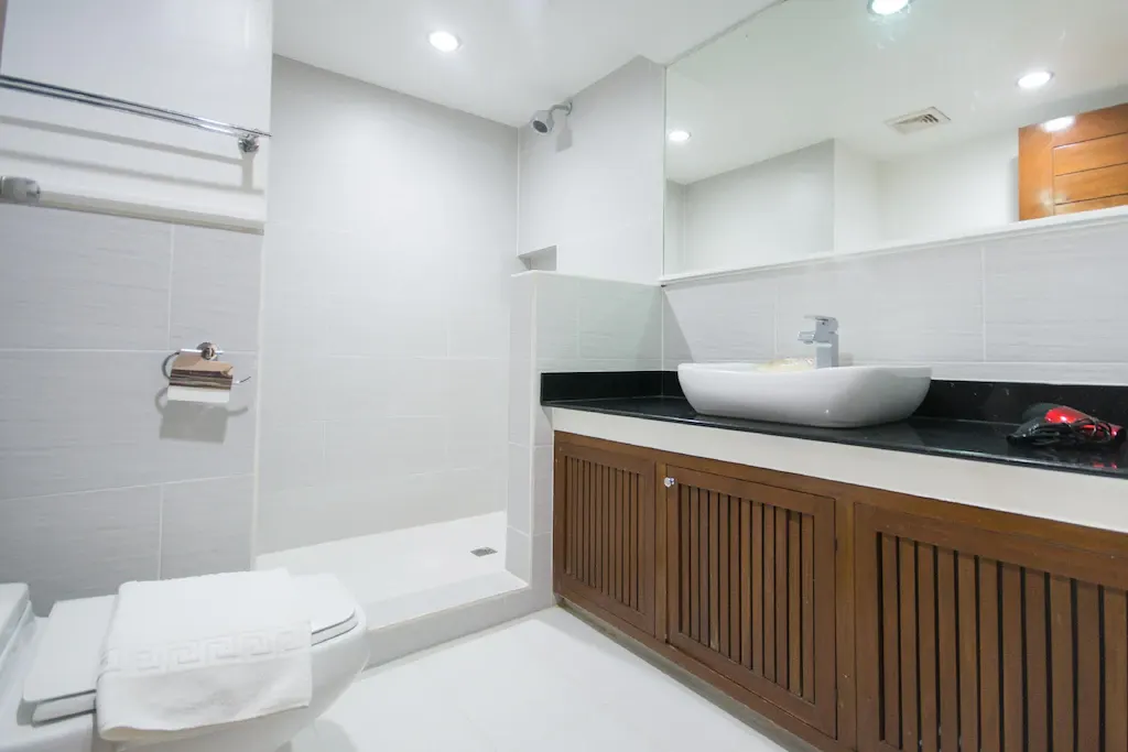 Premier Deluxe Twin at Giulius Boracay Italian Resort, Balabag, Boracay