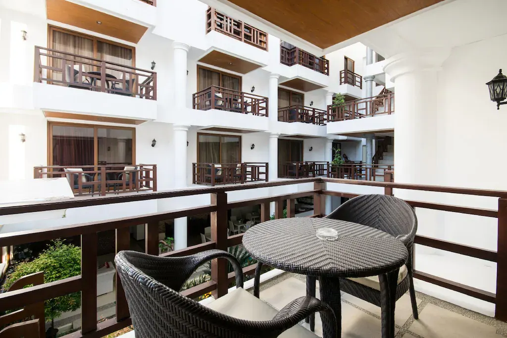 Premier Deluxe Twin at Giulius Boracay Italian Resort, Balabag, Boracay