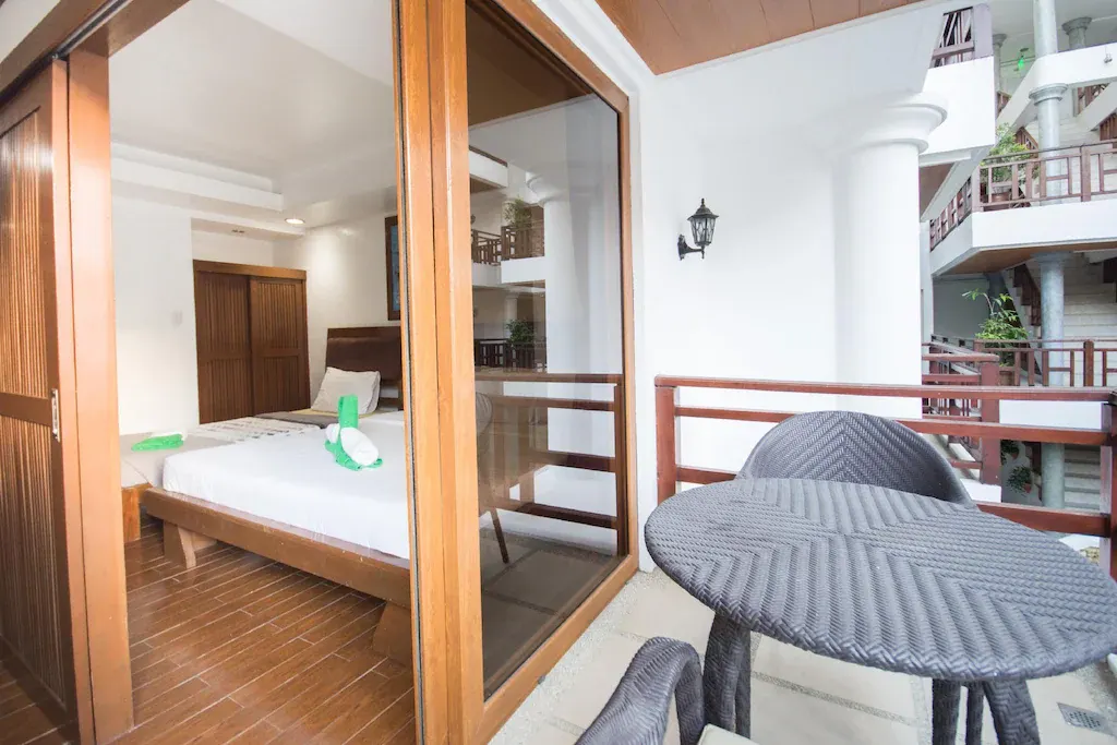 Executive at Giulius Boracay Italian Resort, Balabag, Boracay