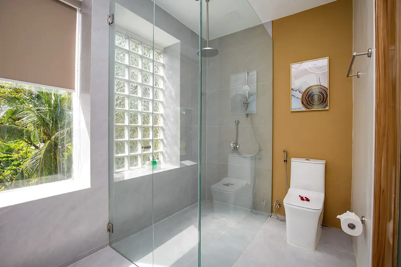 One Bedroom Suite 2C