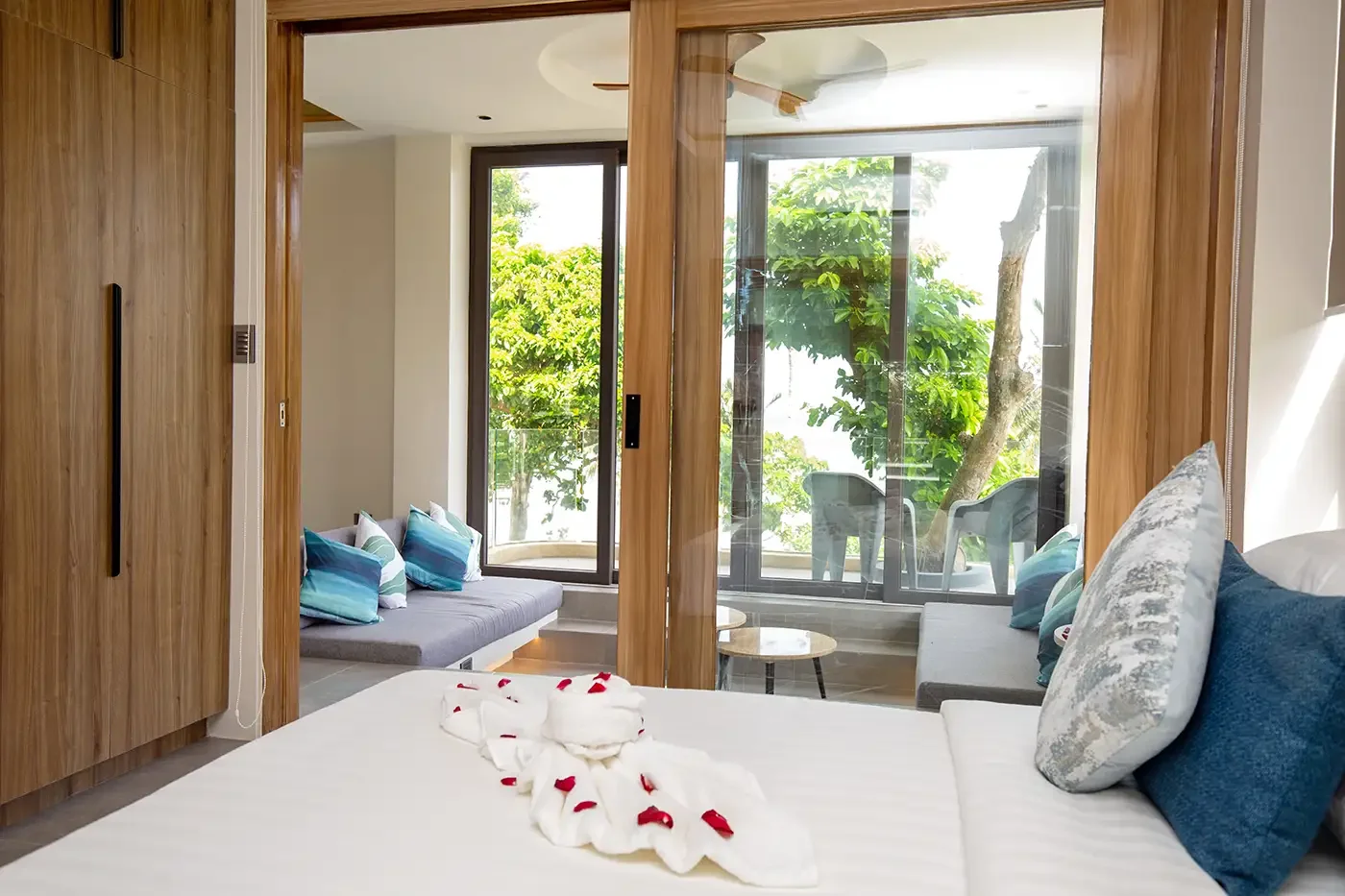 One Bedroom Suite 2C