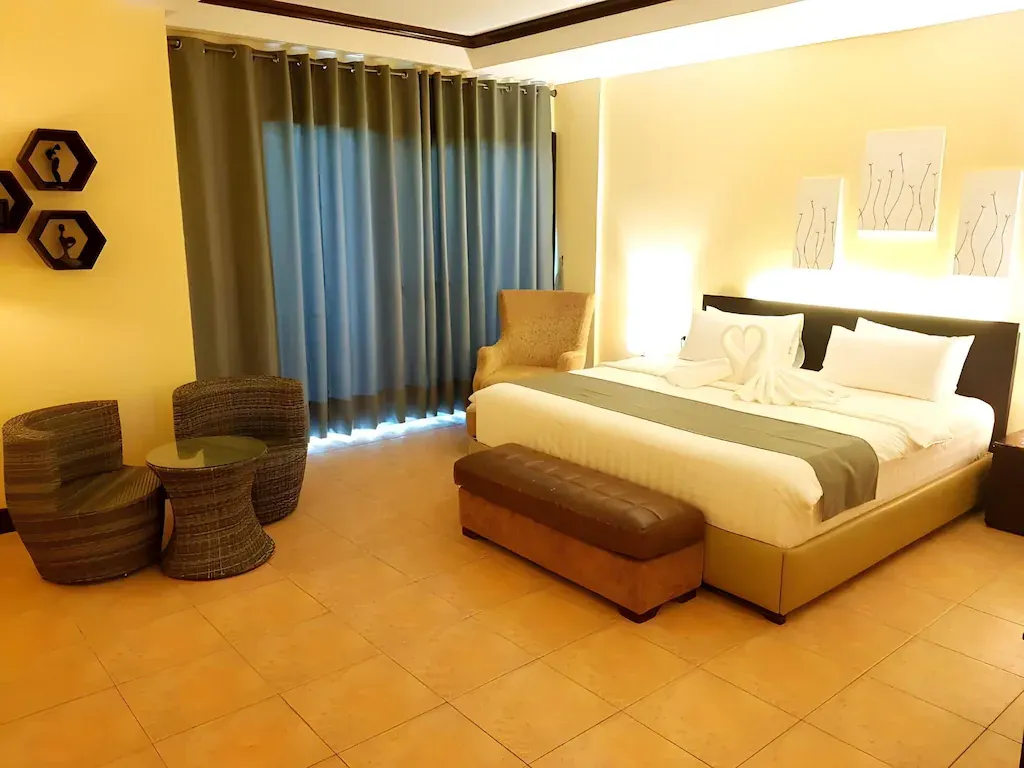 Grand Deluxe at Boracay Ocean Club Resort & Spa, Manoc-Manoc, Boracay