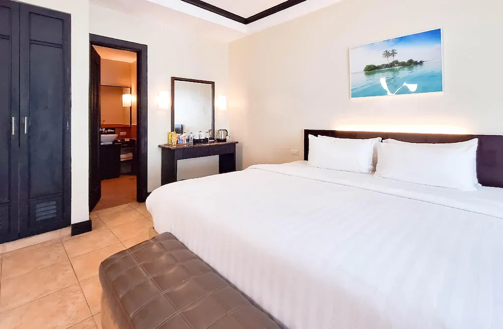 Grand Deluxe at Boracay Ocean Club Resort & Spa, Manoc-Manoc, Boracay