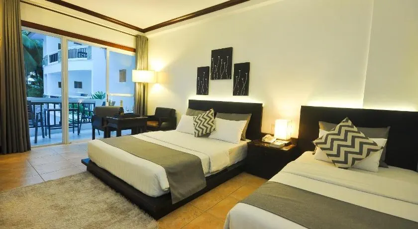 Deluxe at Boracay Ocean Club Resort & Spa, Manoc-Manoc, Boracay