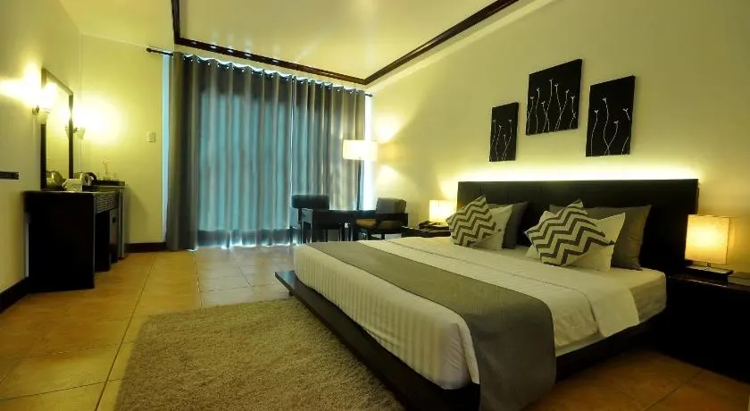 Deluxe at Boracay Ocean Club Resort & Spa, Manoc-Manoc, Boracay