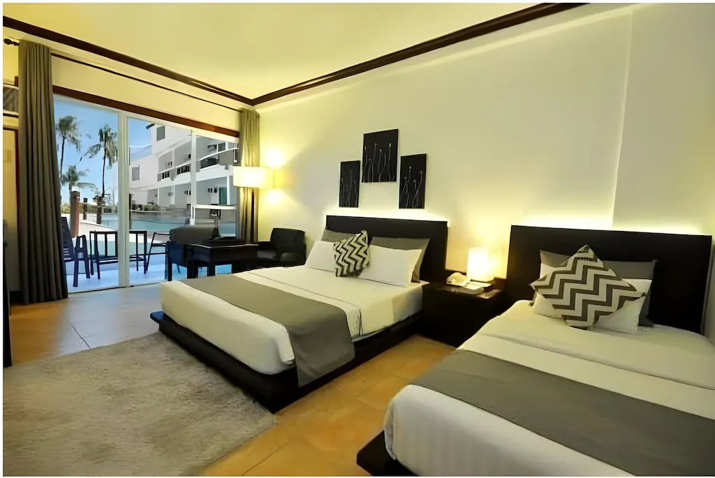 Pool Access at Boracay Ocean Club Resort & Spa, Manoc-Manoc, Boracay