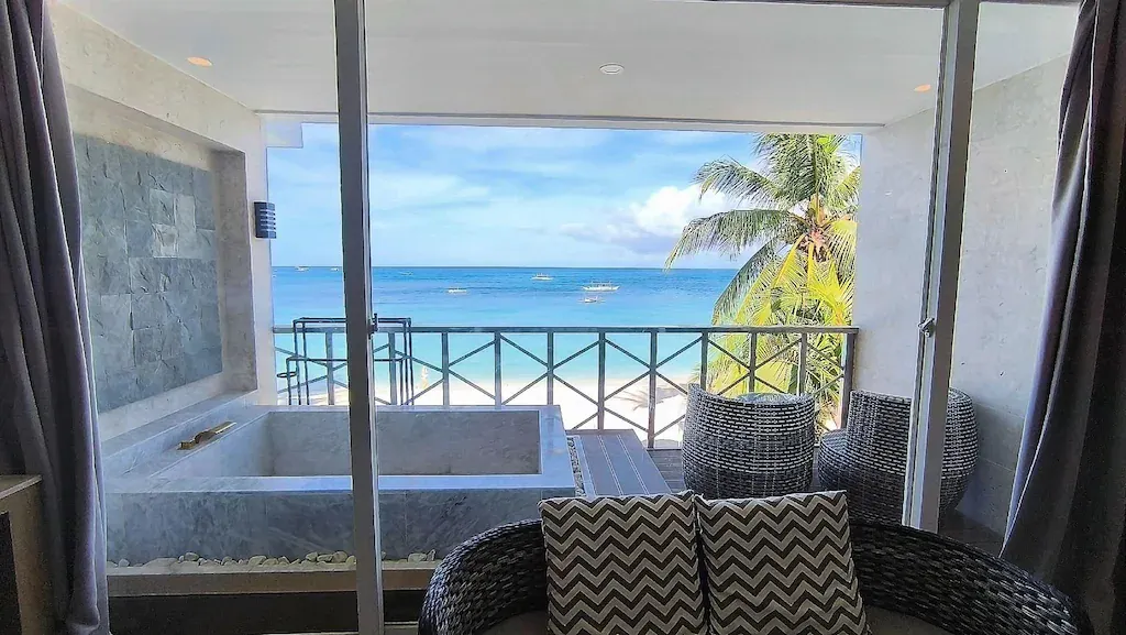Diamond Suite at Boracay Ocean Club Resort & Spa, Manoc-Manoc, Boracay