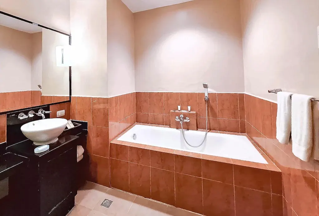 Grand Deluxe at Boracay Ocean Club Resort & Spa, Manoc-Manoc, Boracay