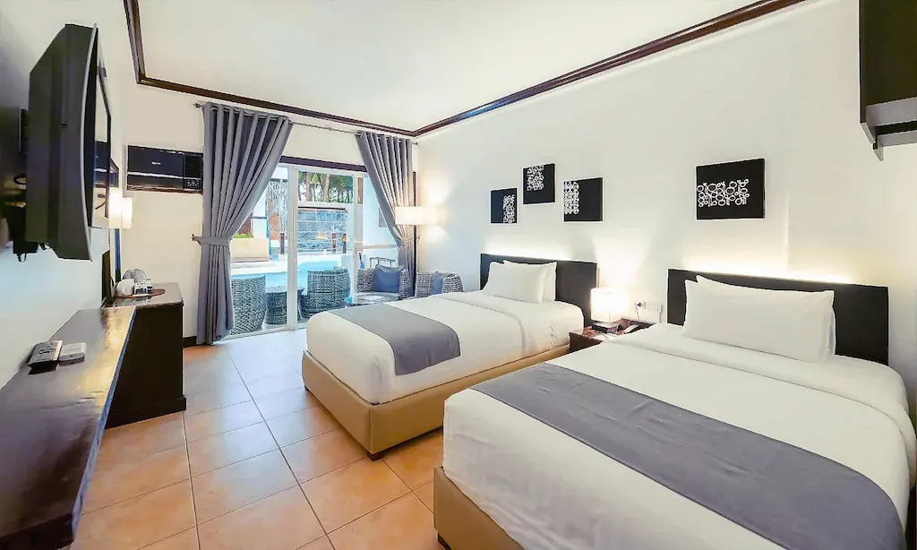 Pool Access at Boracay Ocean Club Resort & Spa, Manoc-Manoc, Boracay