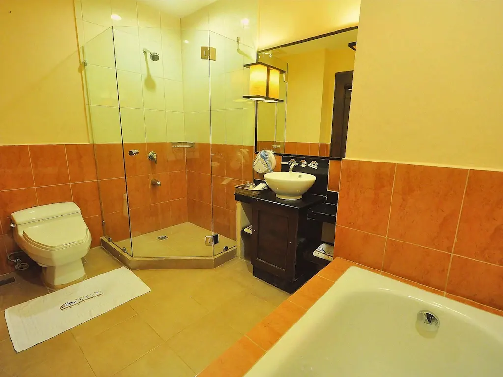 Grand Deluxe at Boracay Ocean Club Resort & Spa, Manoc-Manoc, Boracay