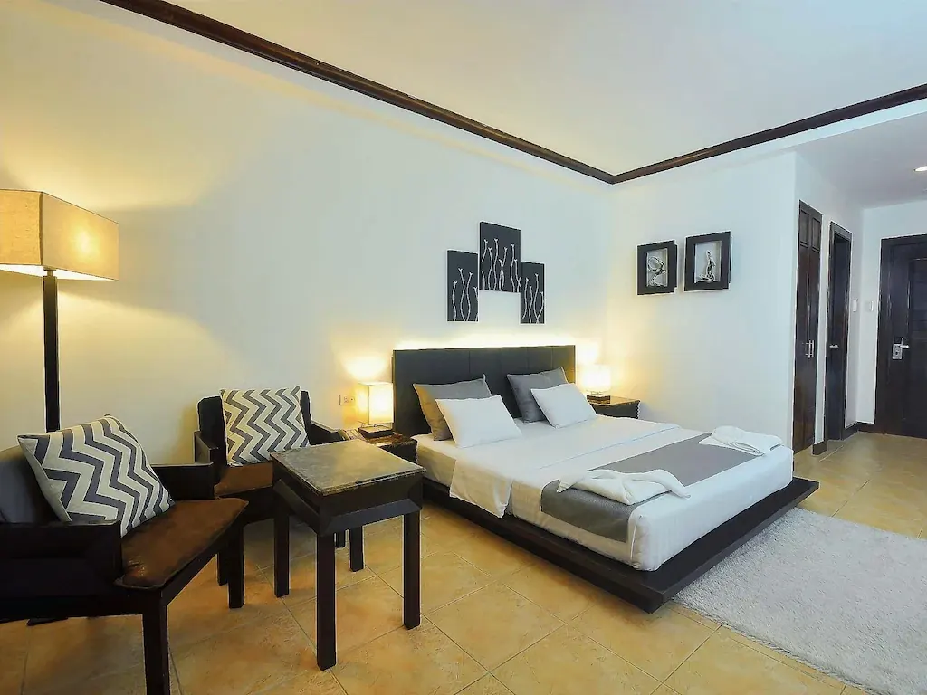 Deluxe at Boracay Ocean Club Resort & Spa, Manoc-Manoc, Boracay