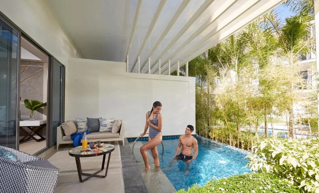 Garden Room with Pool