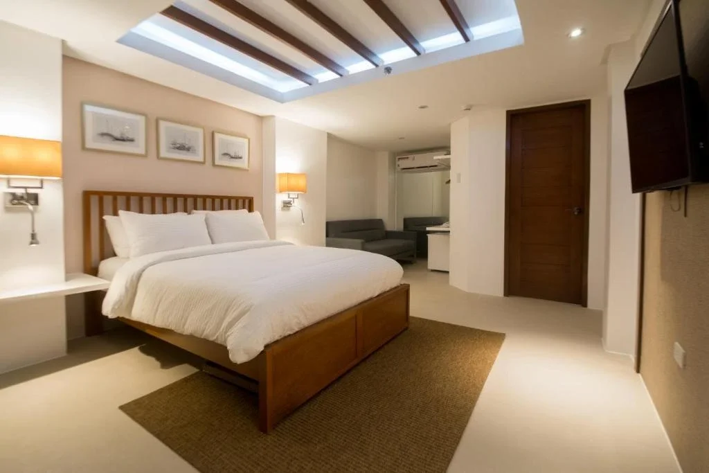 Pool View Suite