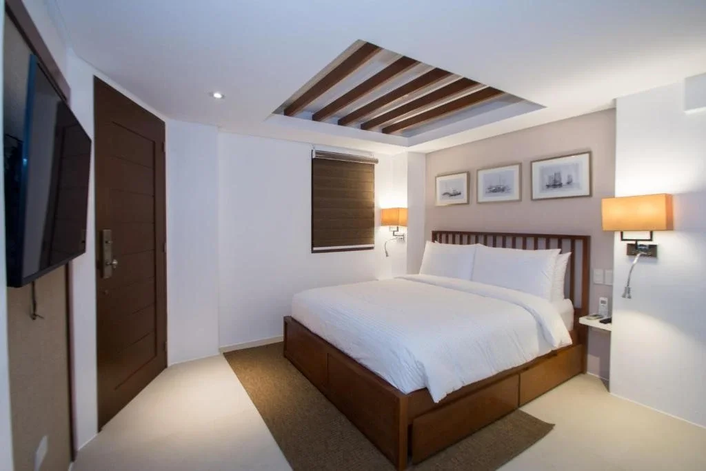 Pool View Suite