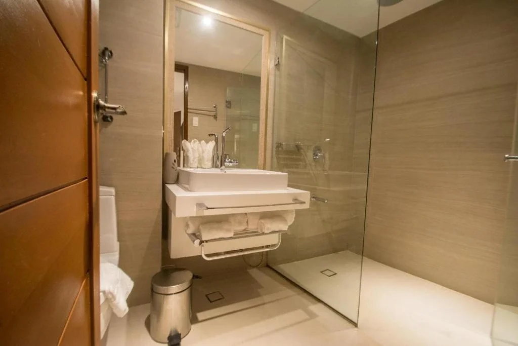 Pool View Suite