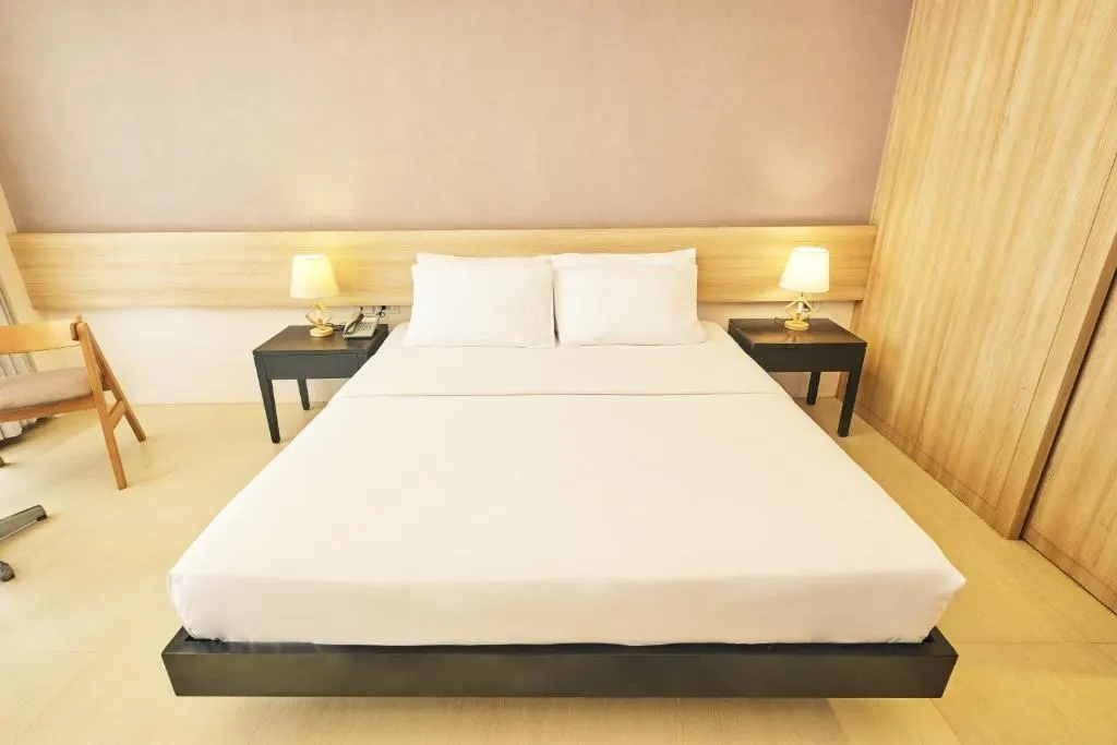 Premier Deluxe King Room at The Tides Hotel Boracay, Boracay