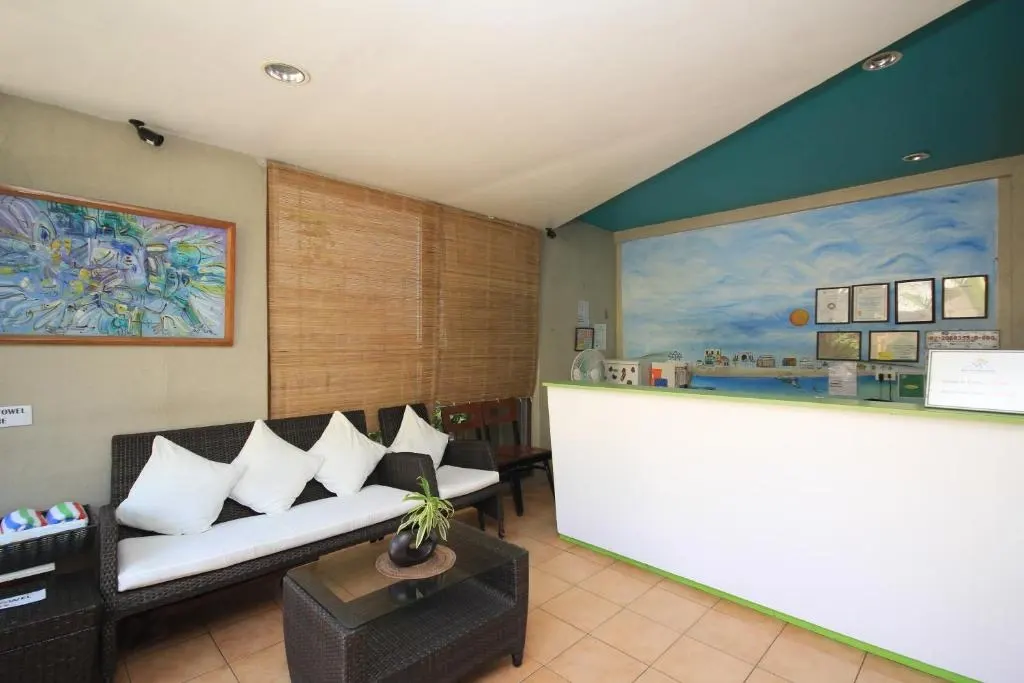MR Holidays Hotel, Boracay — Photo 4