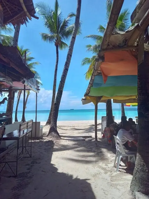 MR Holidays Hotel, Boracay — Photo 8