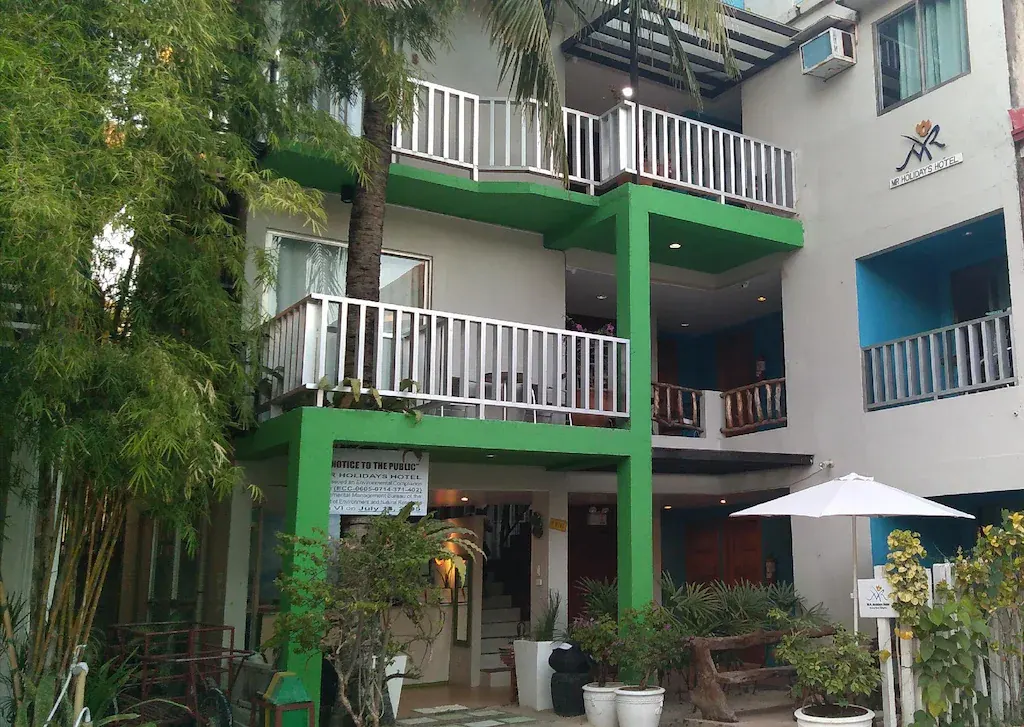 MR Holidays Hotel, Boracay — Photo 11