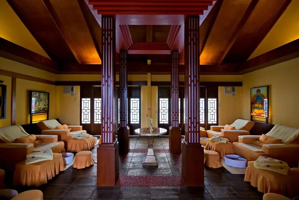 Henann Regency Resort and Spa, Boracay — Photo 6