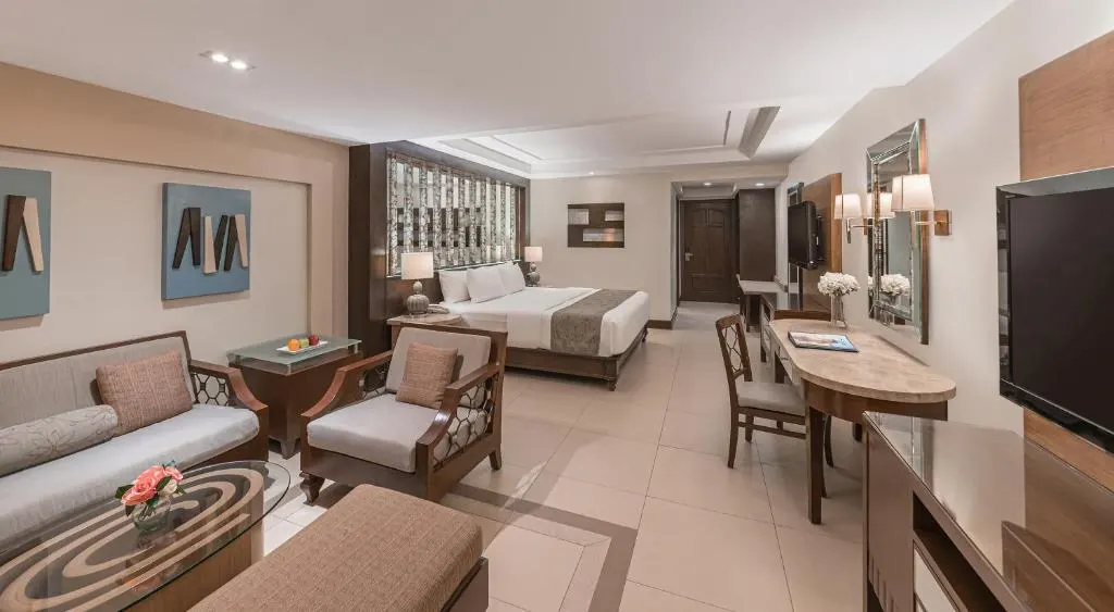 Junior Suite at Henann Regency Resort and Spa, Boracay