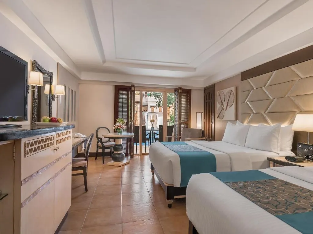 Premier Room wiht Pool Access at Henann Regency Resort and Spa, Boracay