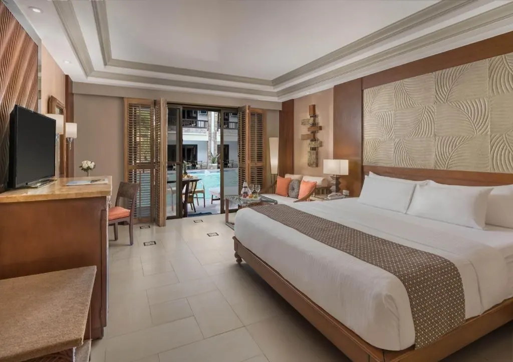 Premier Room wiht Pool Access at Henann Regency Resort and Spa, Boracay