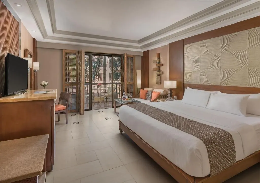 Premier Room at Henann Regency Resort and Spa, Boracay