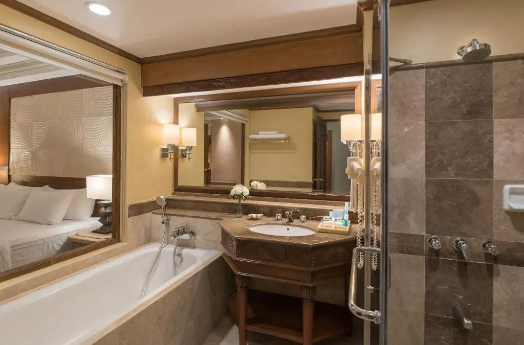 Premier Room wiht Pool Access at Henann Regency Resort and Spa, Boracay