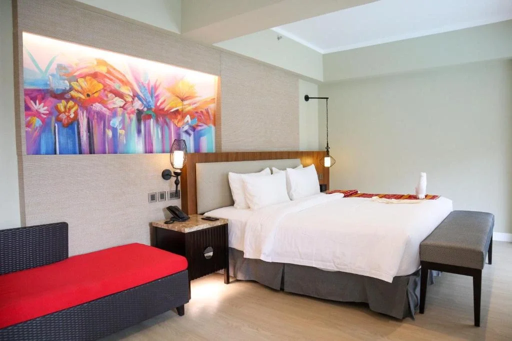 West Junior Suite