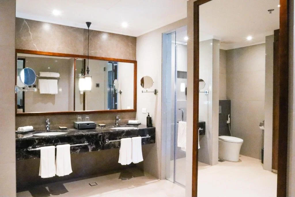 Signature Suite