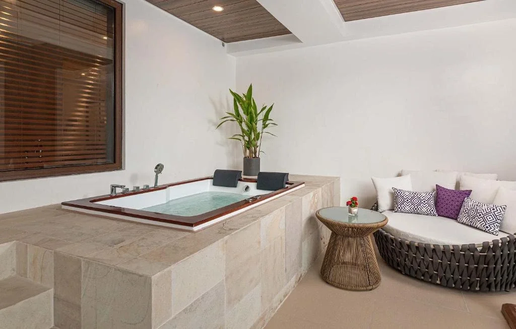 Signature Suite
