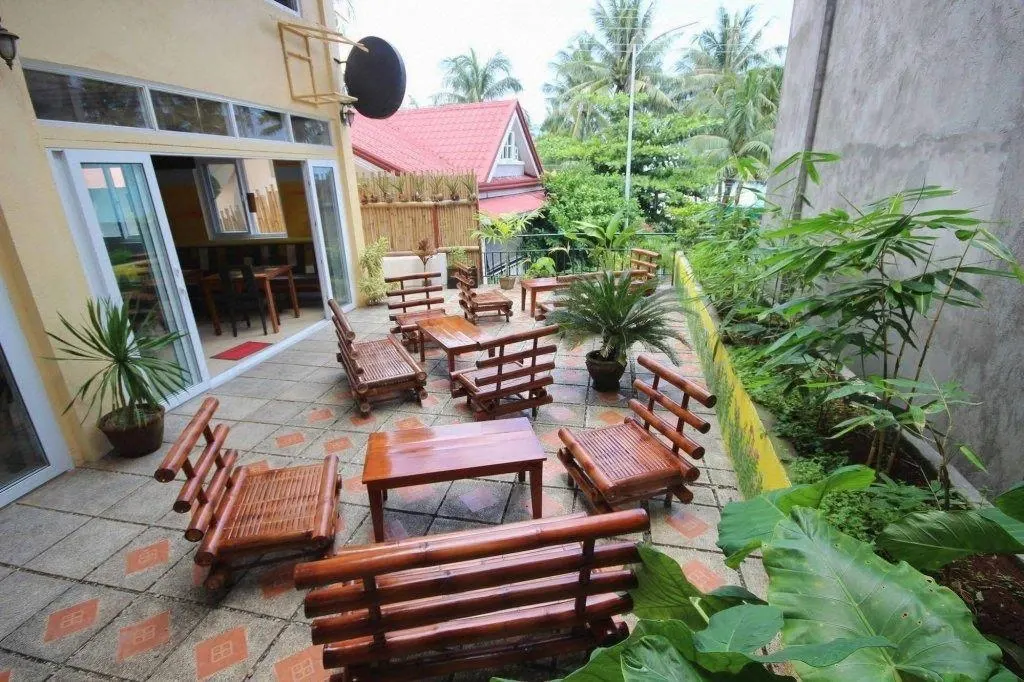 Ralph's Place Boracay, Boracay — Photo 3