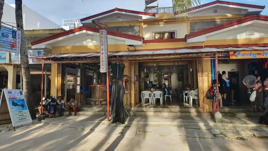 Sulu Plaza, Boracay — Photo 10