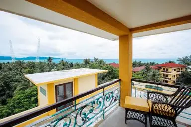 Grand Paradise Roof Deck