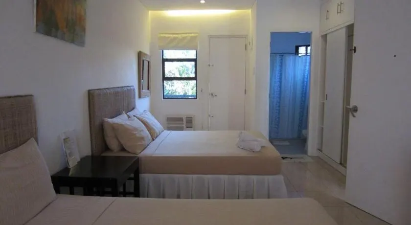 Deluxe at White Coral Hotel, Balabag, Boracay
