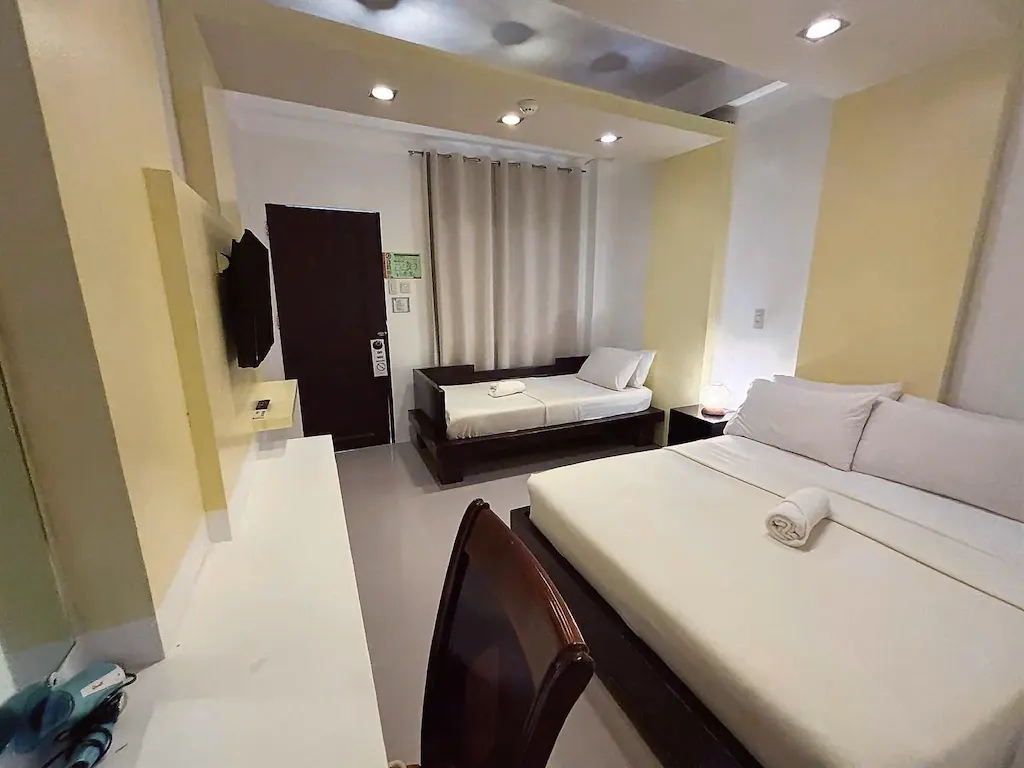 Grand Deluxe at Seabird Hotel Boracay, Balabag, Boracay