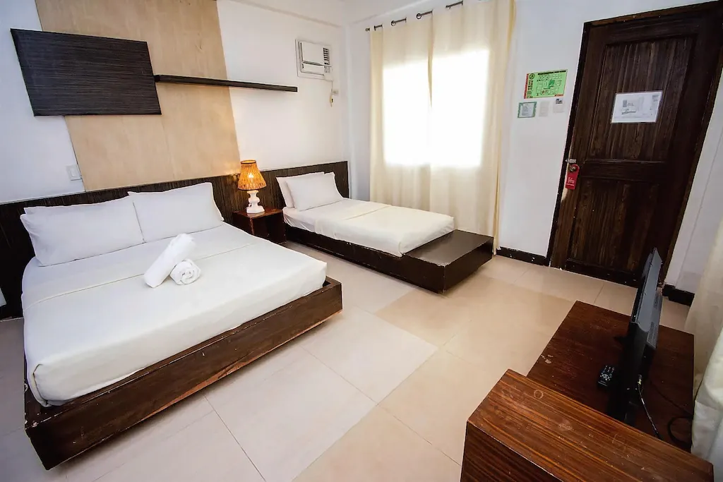 Grand Deluxe at Seabird Hotel Boracay, Balabag, Boracay