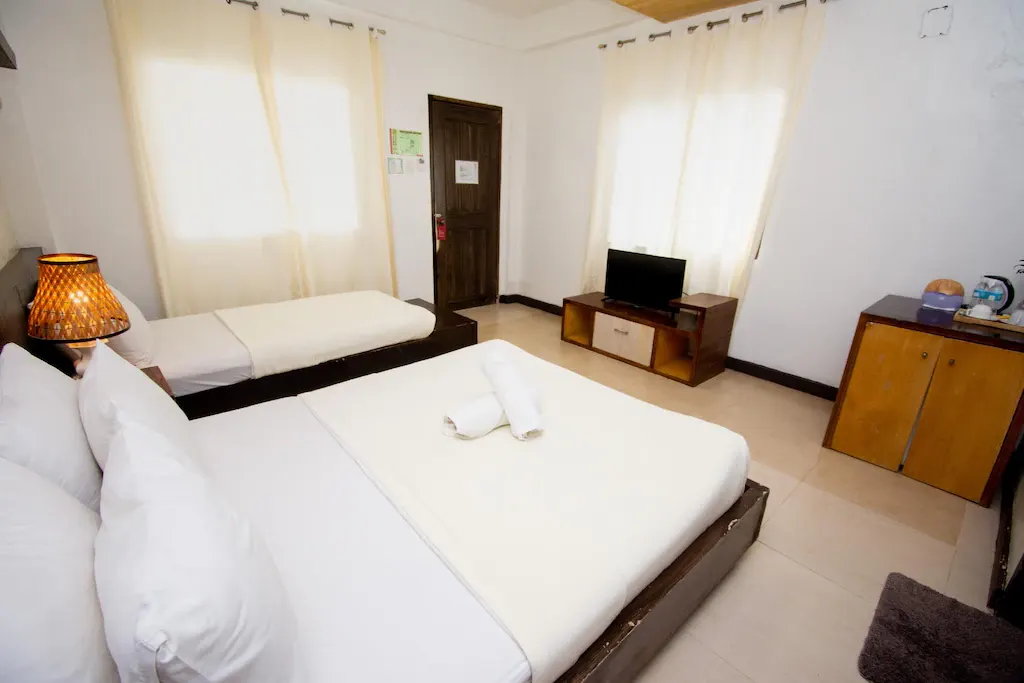Grand Deluxe at Seabird Hotel Boracay, Balabag, Boracay