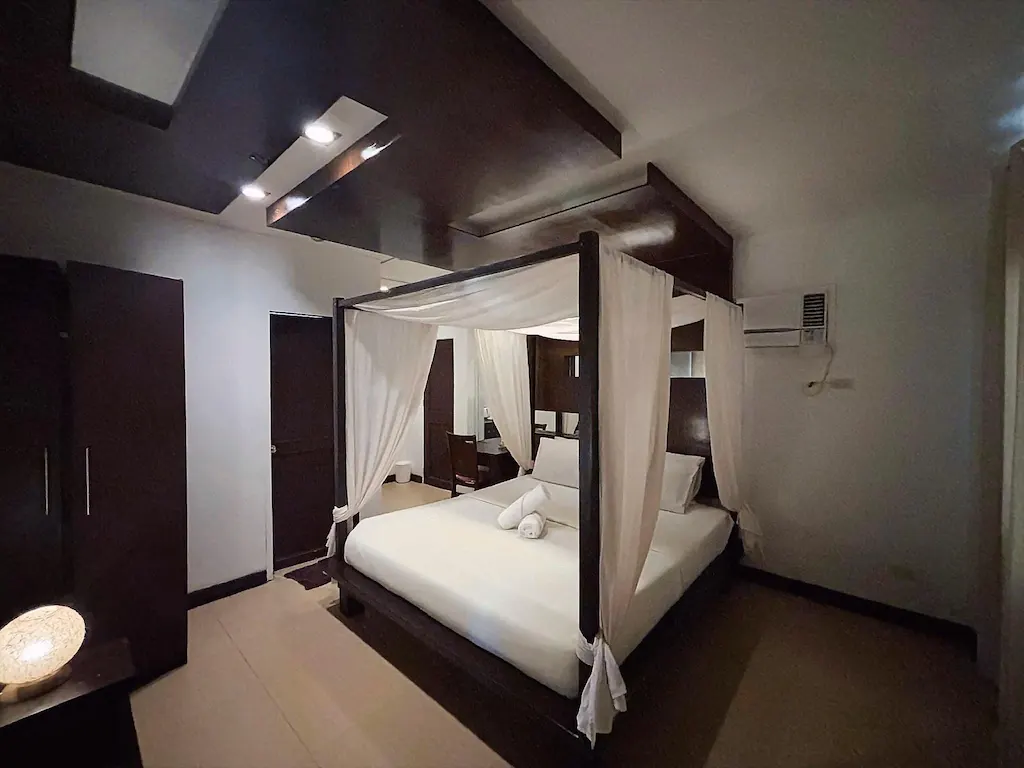 Grand Deluxe at Seabird Hotel Boracay, Balabag, Boracay