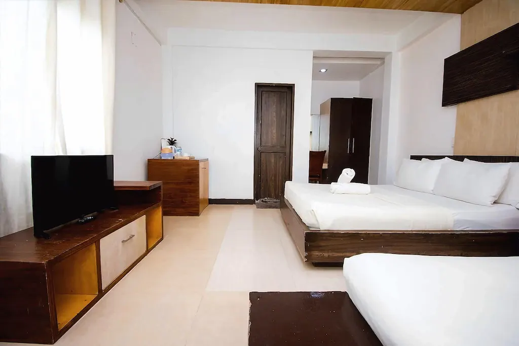 Grand Deluxe at Seabird Hotel Boracay, Balabag, Boracay